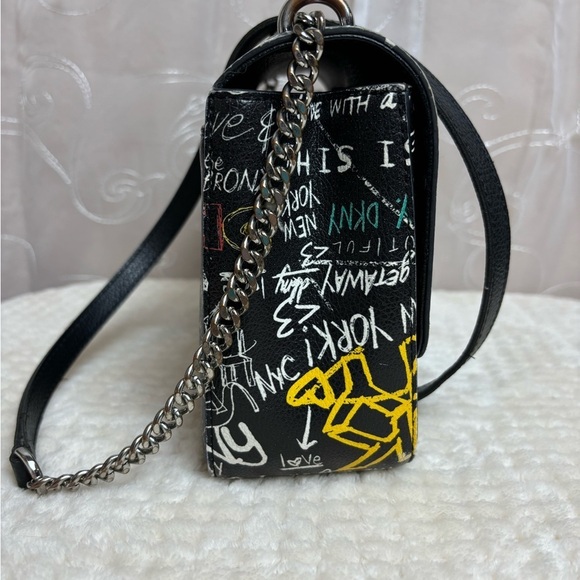 CrossbodyDKNY New York Graphics Crossbody Purse - Picture 5 of 16